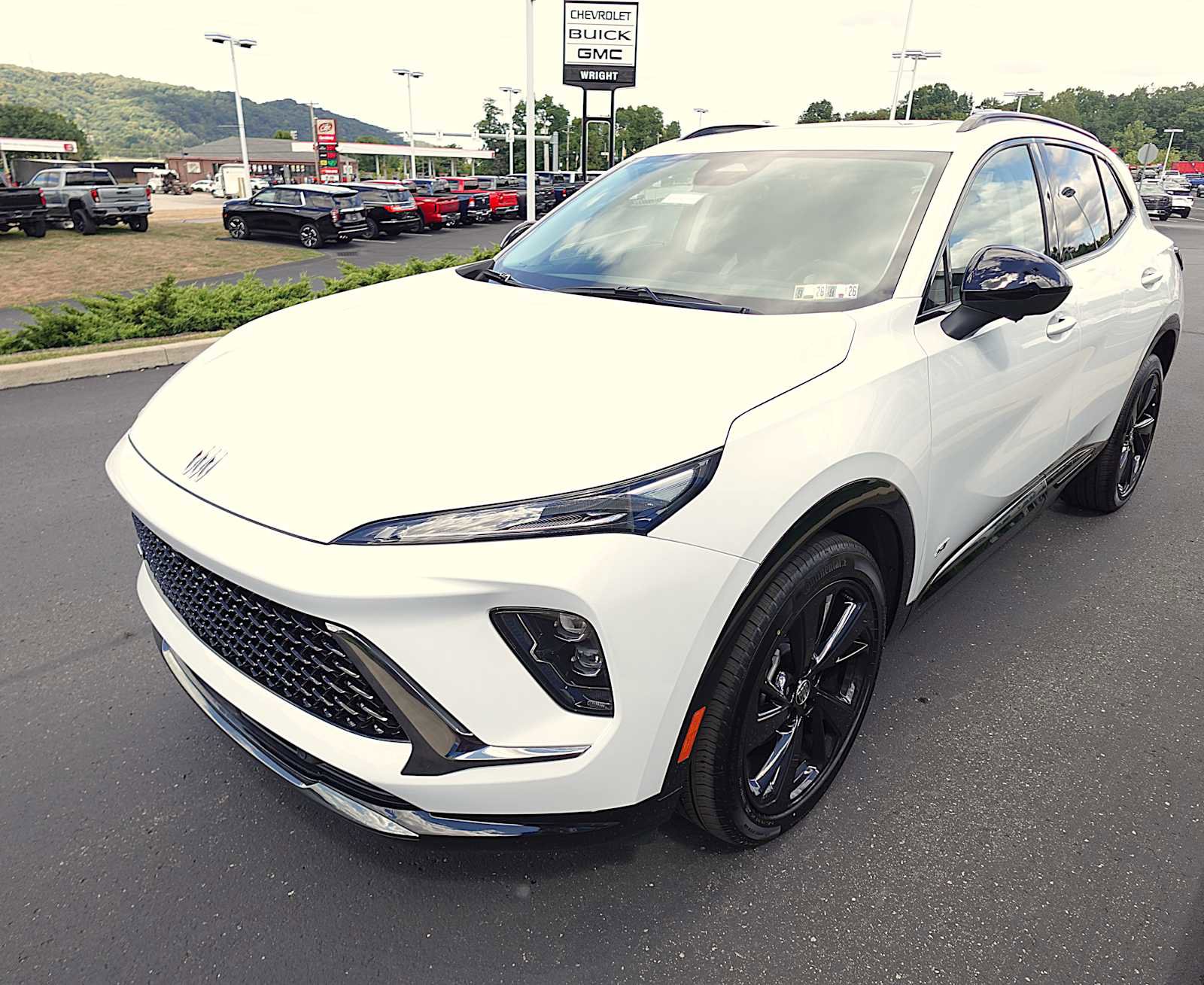 New 2025 Buick Envision Sport Touring image 7