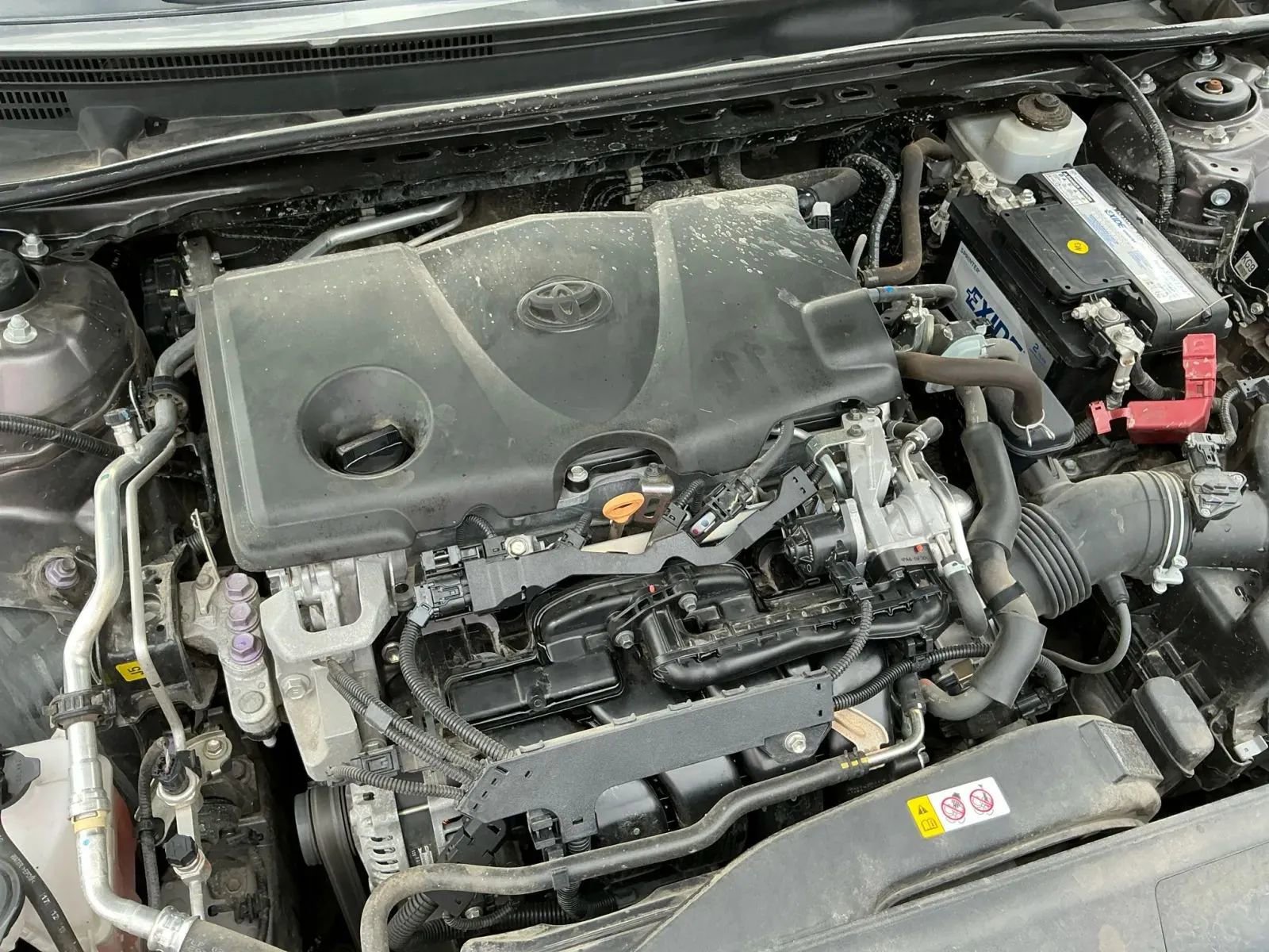 Used 2020 Toyota Camry LE w/ Carpet Mat Package image 23