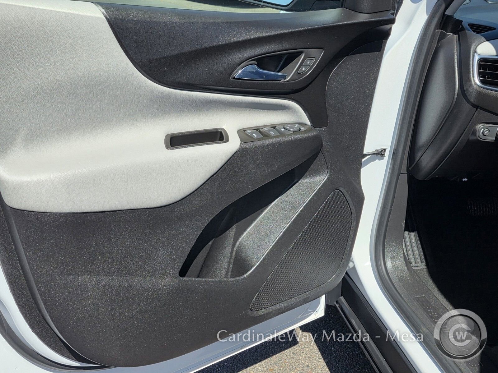 Used 2022 Chevrolet Equinox LT image 11