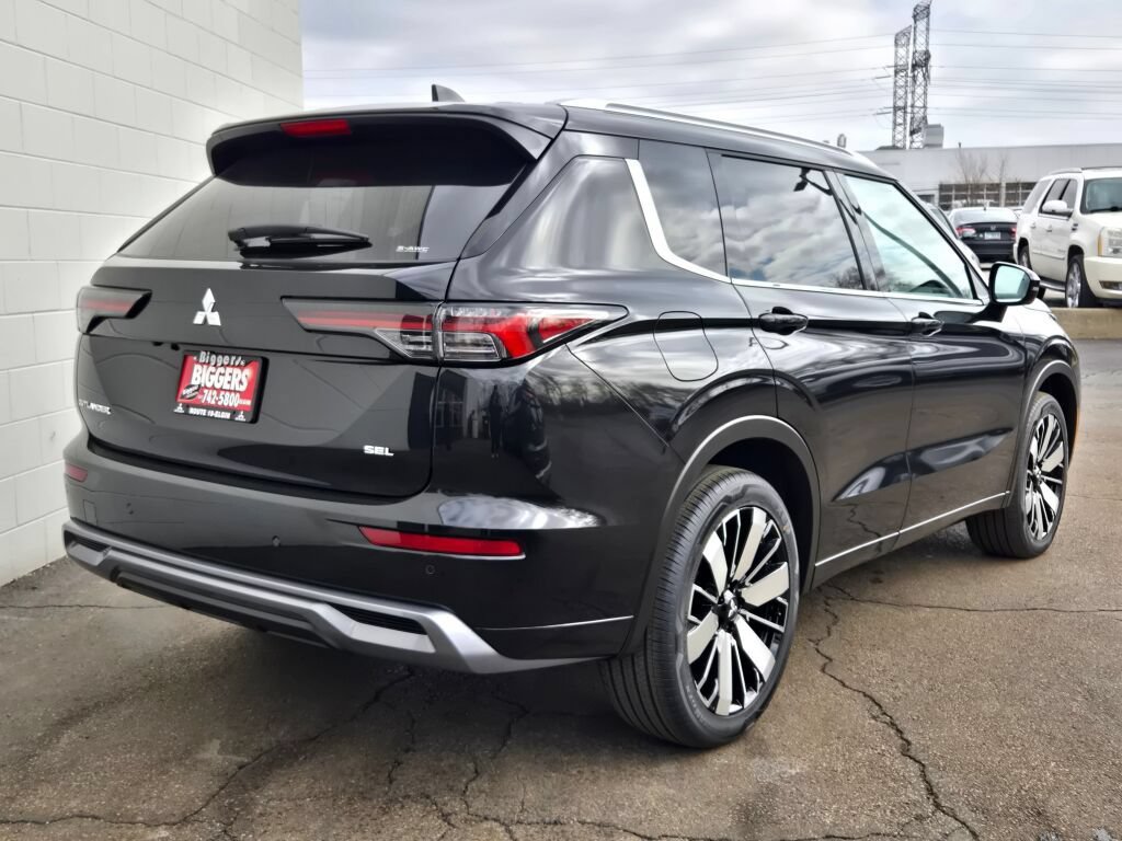 New 2026 Mitsubishi Outlander SEL AWD/4WD image 12