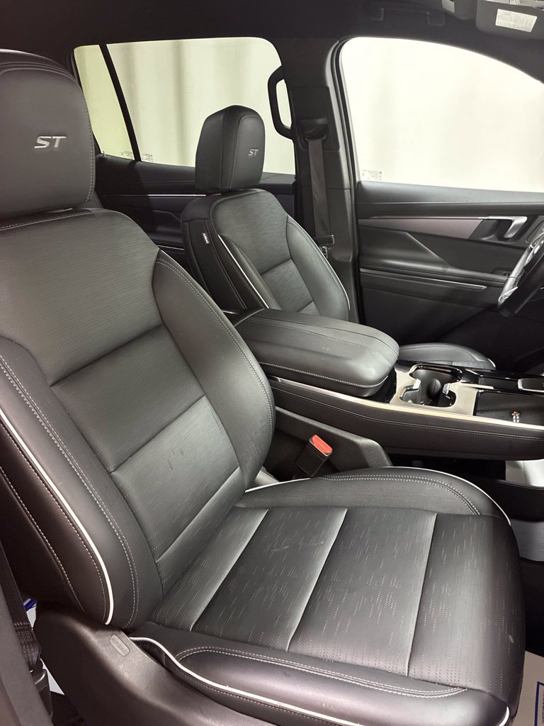 Used 2026 Buick Enclave Sport Touring FWD image 30