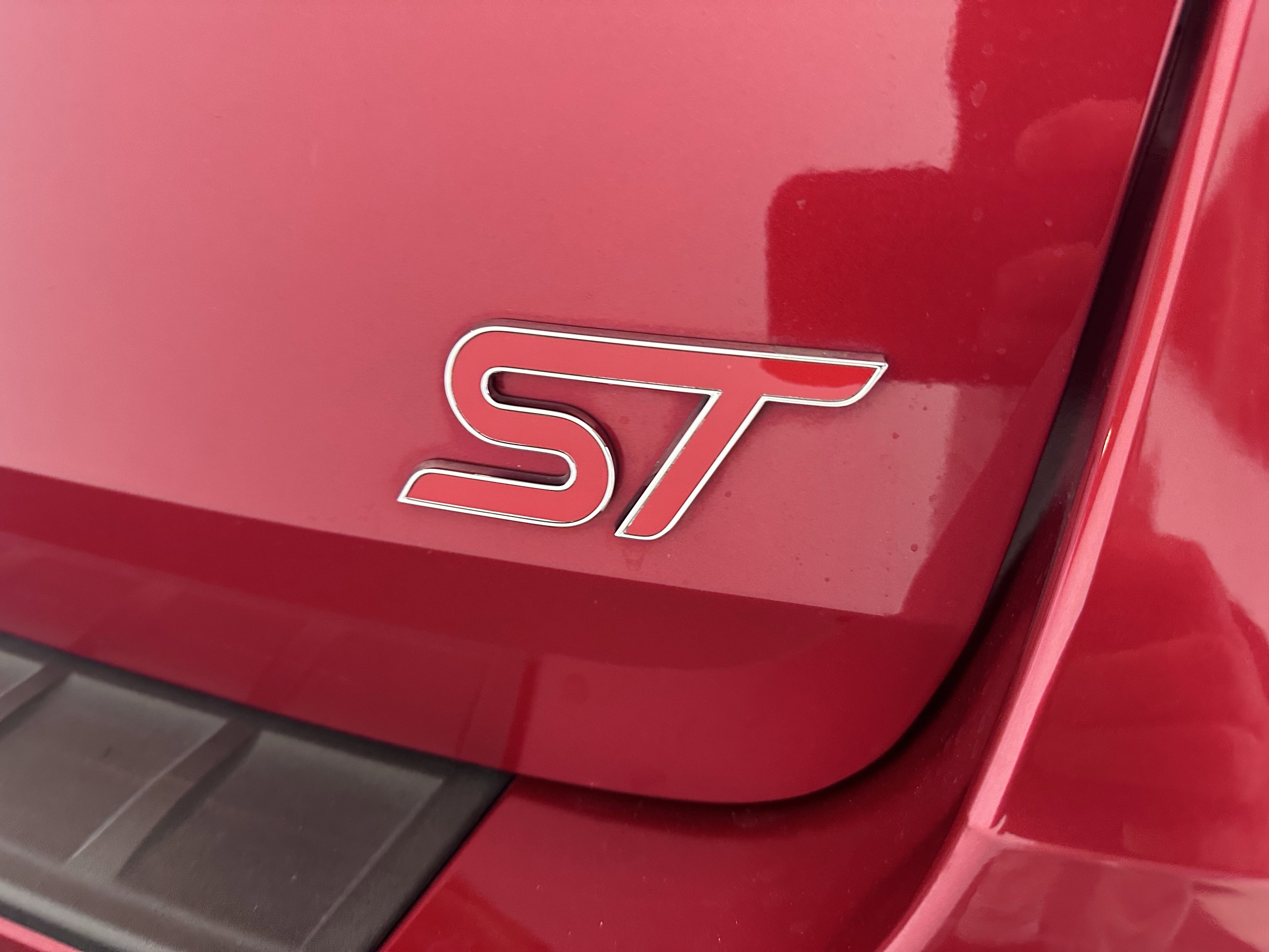 Used 2020 Ford Explorer ST w/ ST Street Pack image 14