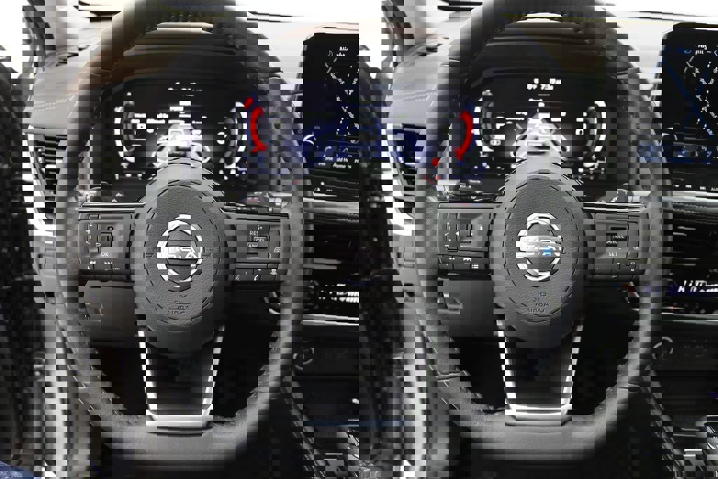 Used 2023 Nissan Rogue Platinum w/ Platinum Premium Package image 19