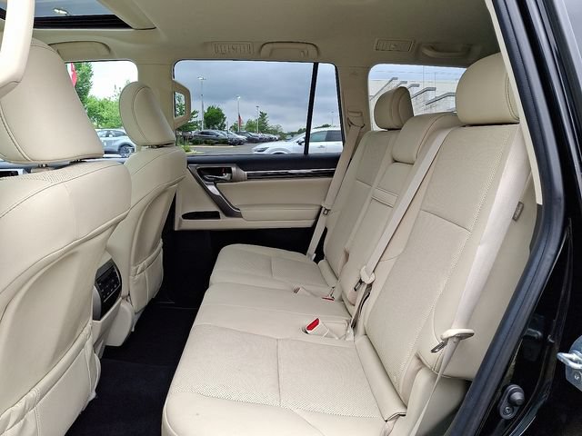 Used 2023 Lexus GX 460 Premium w/ Premium Package AWD/4WD image 10