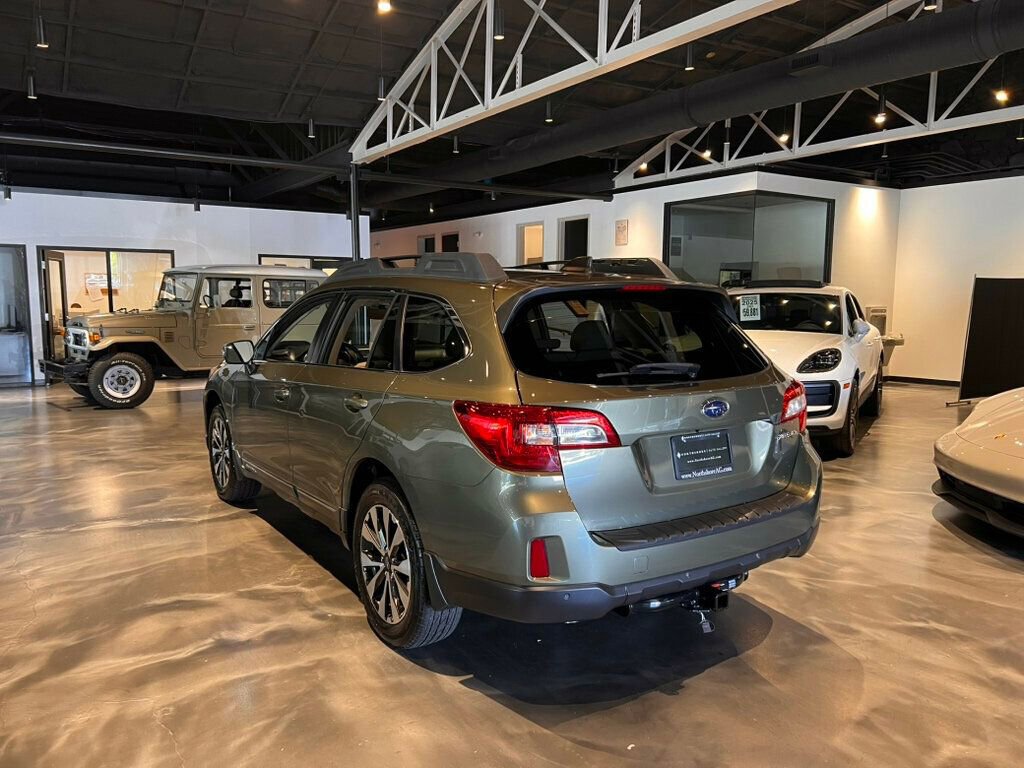 Used 2017 Subaru Outback 2.5i Limited AWD/4WD image 3