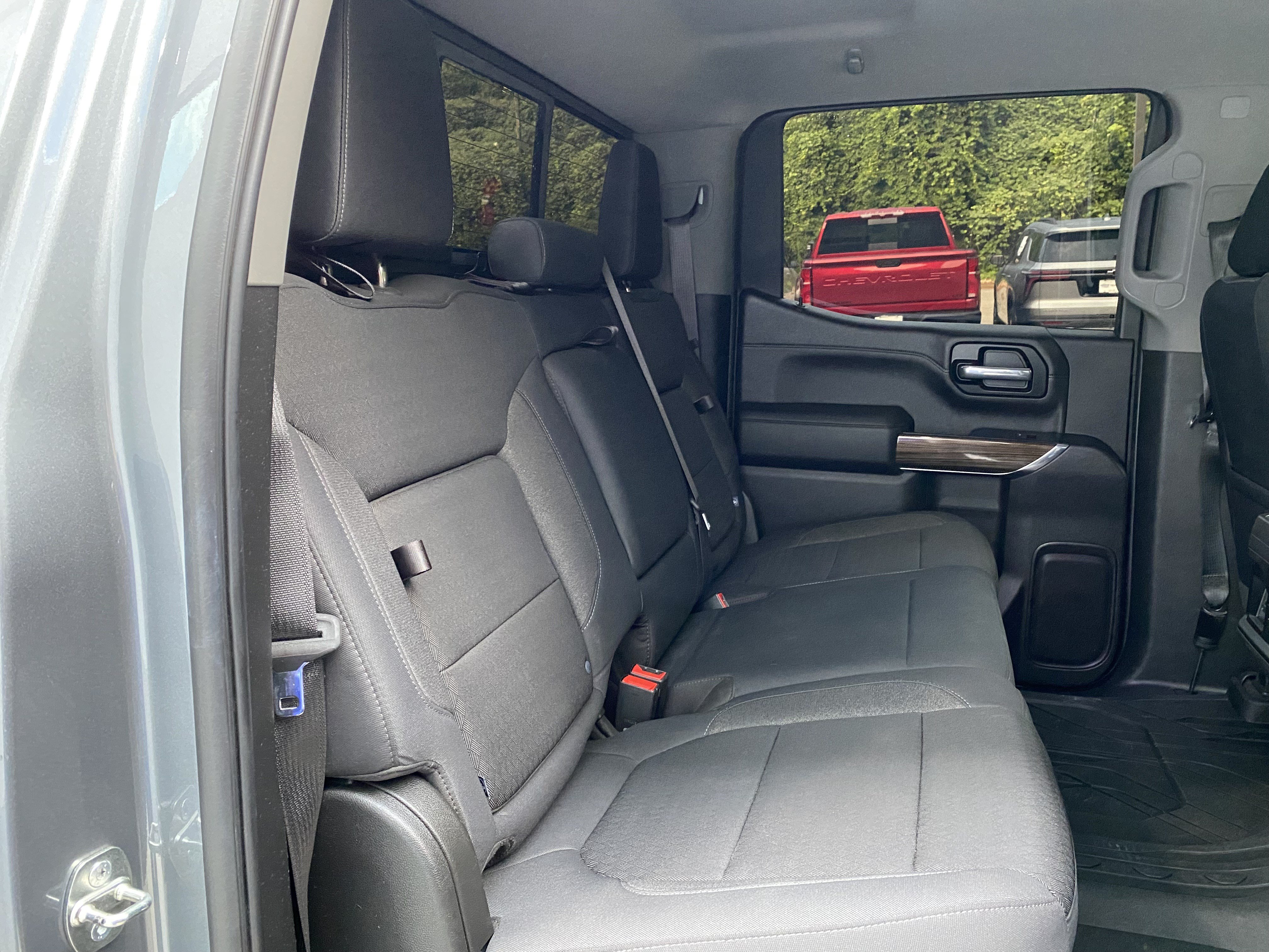 Used 2019 Chevrolet Silverado 1500 LT Trail Boss AWD/4WD image 35