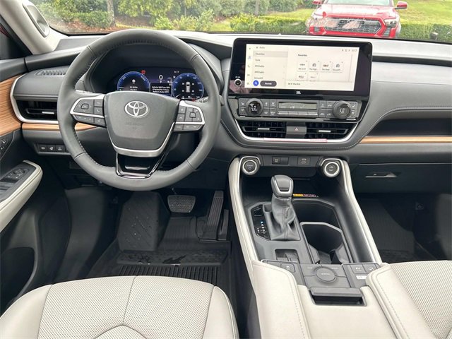 New 2026 Toyota Grand Highlander Limited image 16