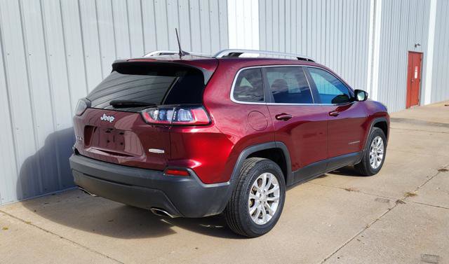 Used 2019 Jeep Cherokee Latitude w/ Cold Weather Group image 10