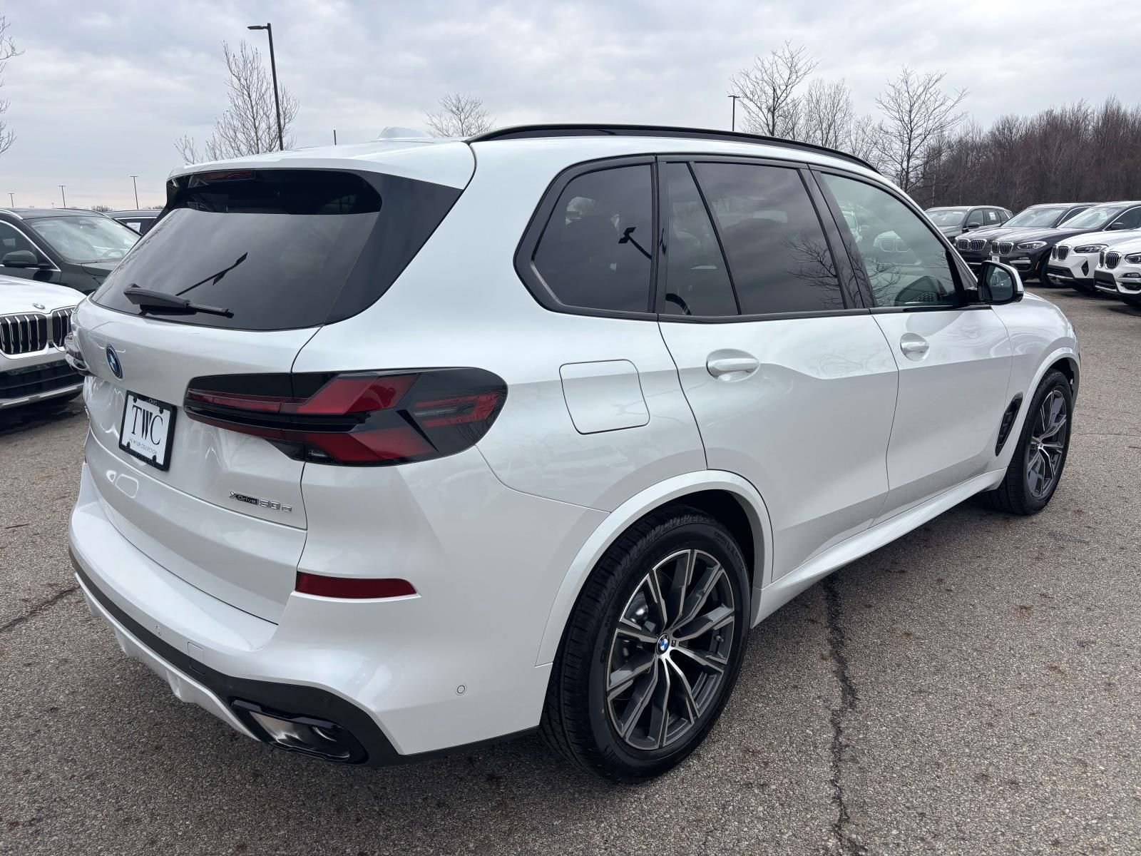 New 2026 BMW X5 xDrive50e AWD/4WD image 5