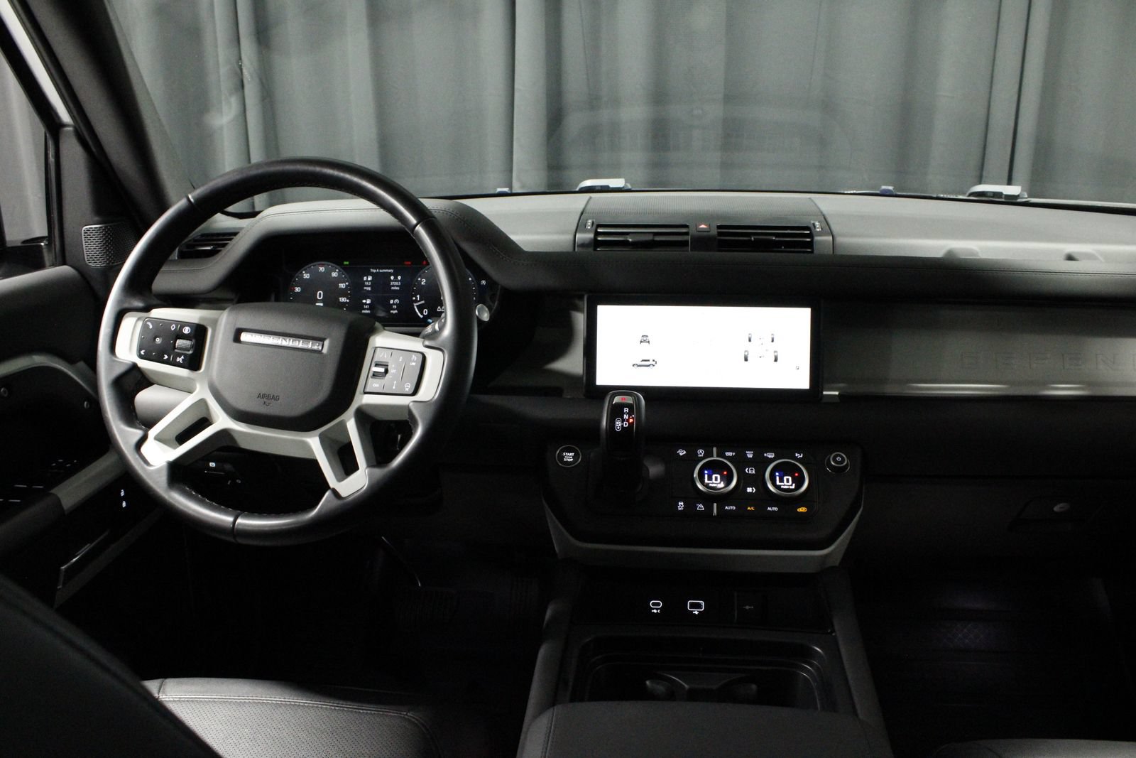 Used 2024 Land Rover Defender 110 S AWD/4WD image 4