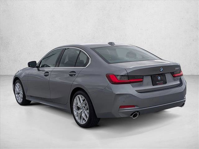 Used 2025 BMW 330i Sedan w/ Convenience Package RWD image 7
