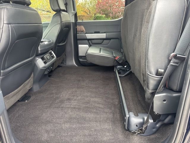 Used 2022 Ford F150 Lariat w/ Max Trailer Tow Package image 27