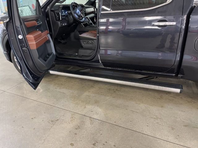 Used 2025 GMC Sierra 1500 Denali Ultimate image 10