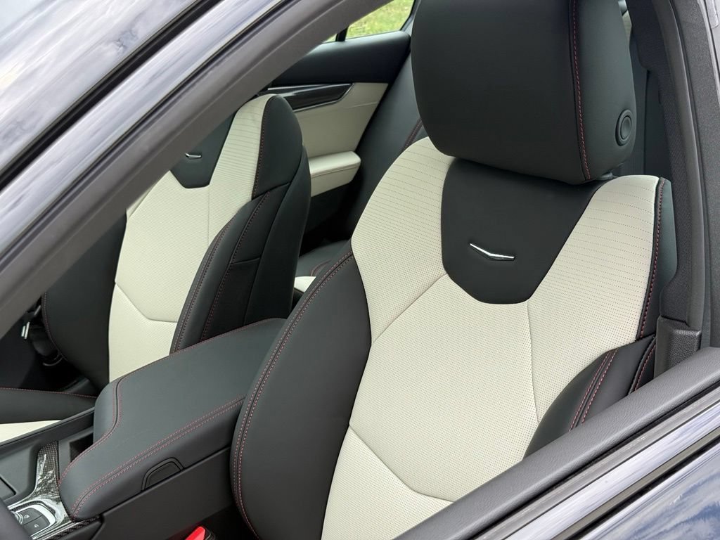 New 2026 Cadillac CT5 Sport w/ Technology Package RWD image 15