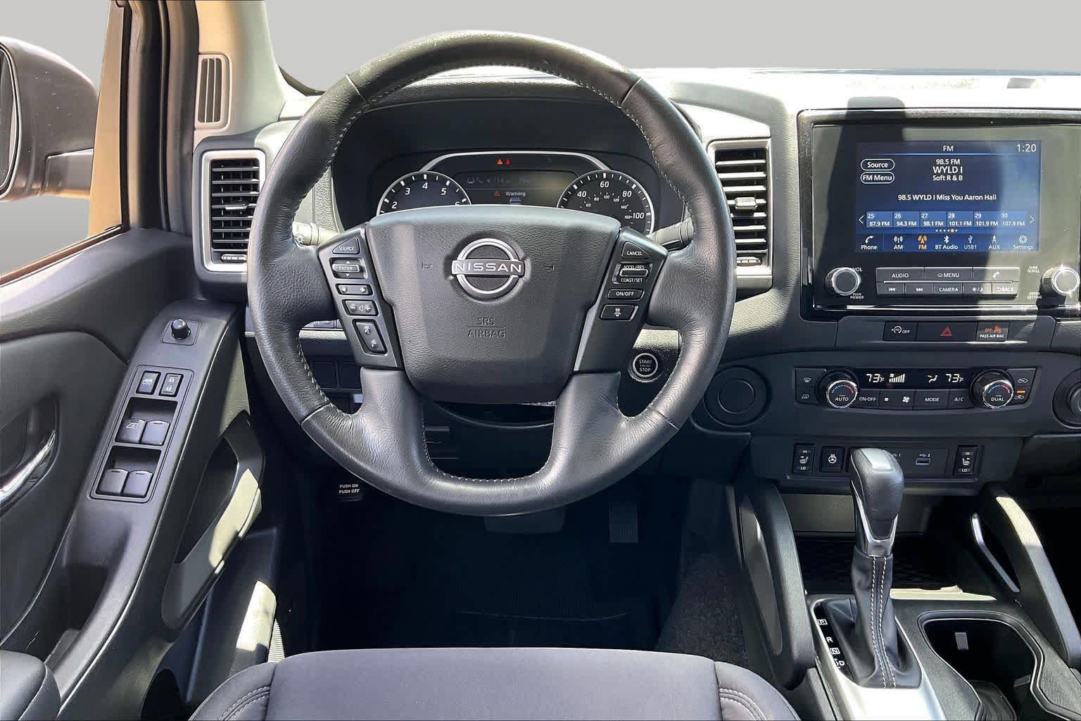 Used 2024 Nissan Frontier SV w/ SV Convenience Package RWD image 6