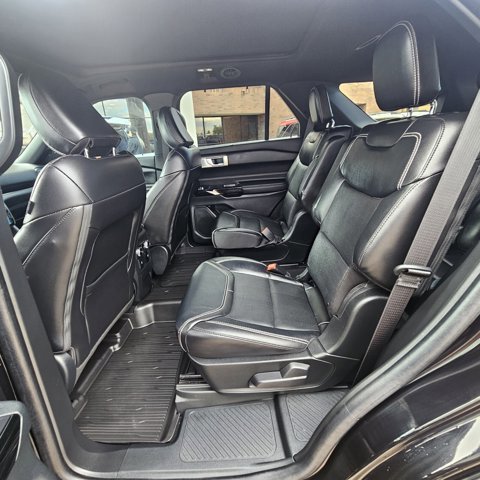 Certified 2024 Ford Explorer ST w/ Equipment Group 401A image 15