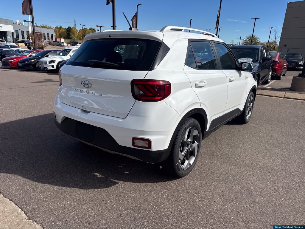 Certified 2025 Hyundai Venue SEL FWD image 24