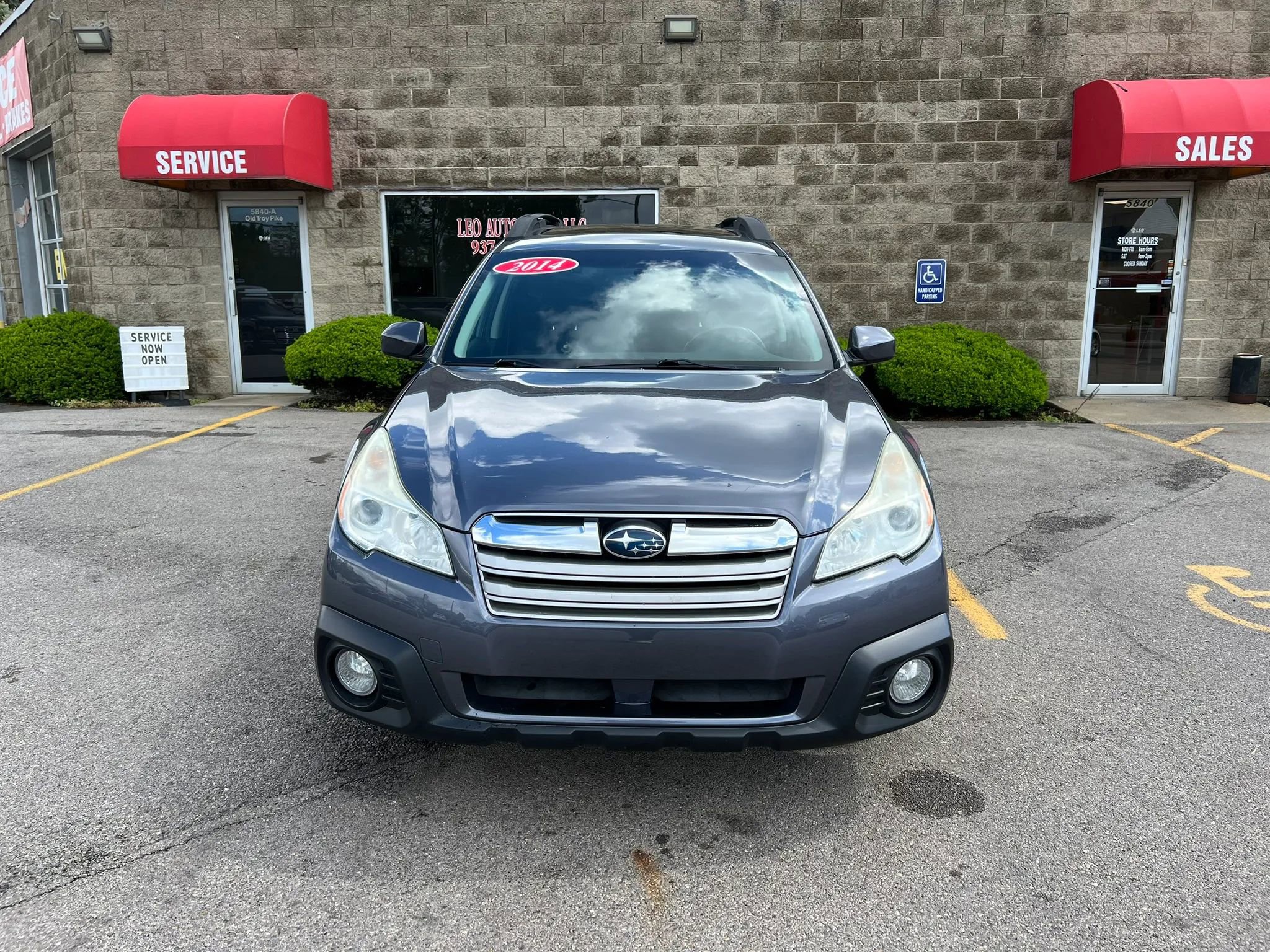 Used 2014 Subaru Outback 2.5i Premium w/ Moonroof Package AWD/4WD image 2