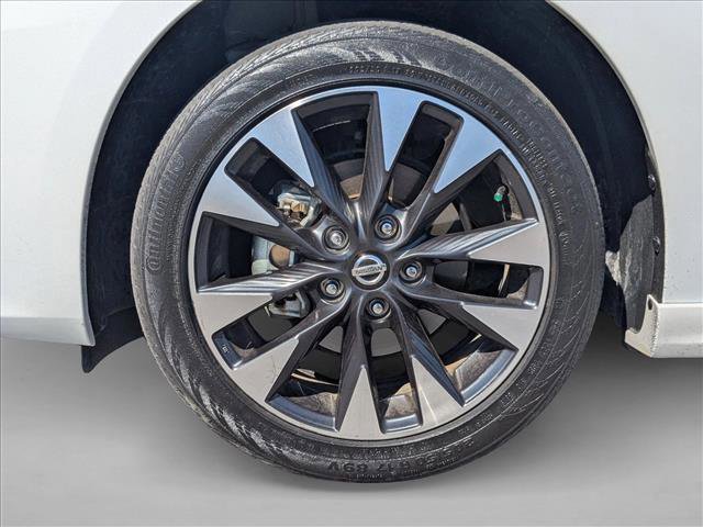 Used 2019 Nissan Sentra SR w/ Premium Package (SR) image 18