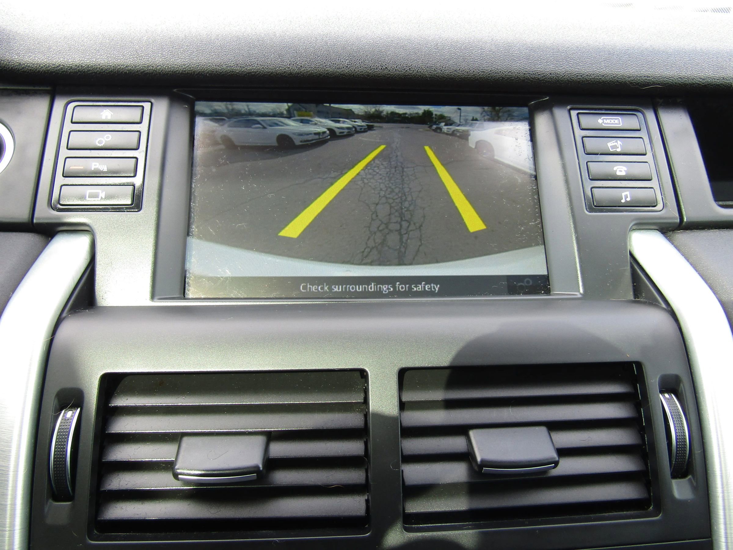 Used 2019 Land Rover Discovery Sport HSE image 39