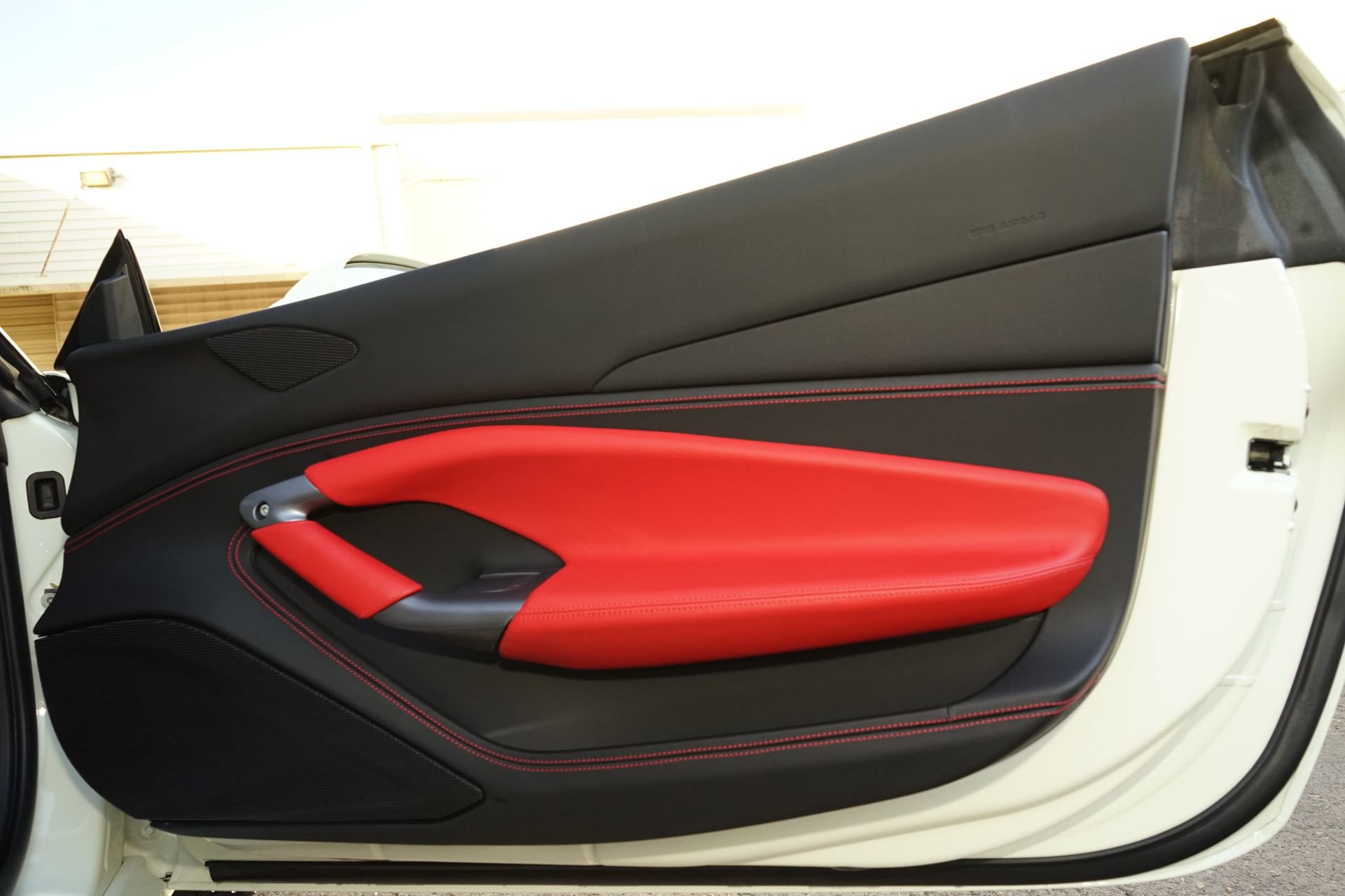 Used 2022 Ferrari F8 Tributo image 21