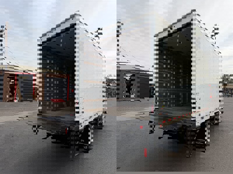 Used 2023 Isuzu NPR image 11