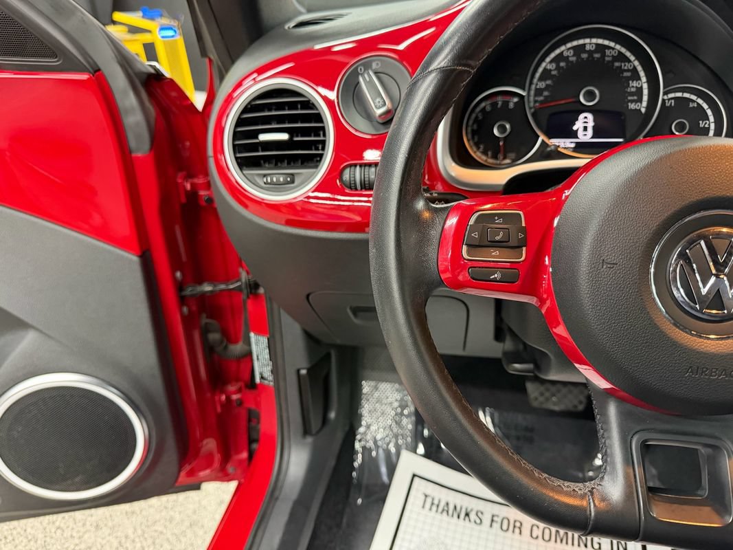 Used 2014 Volkswagen Beetle 1.8T FWD image 25
