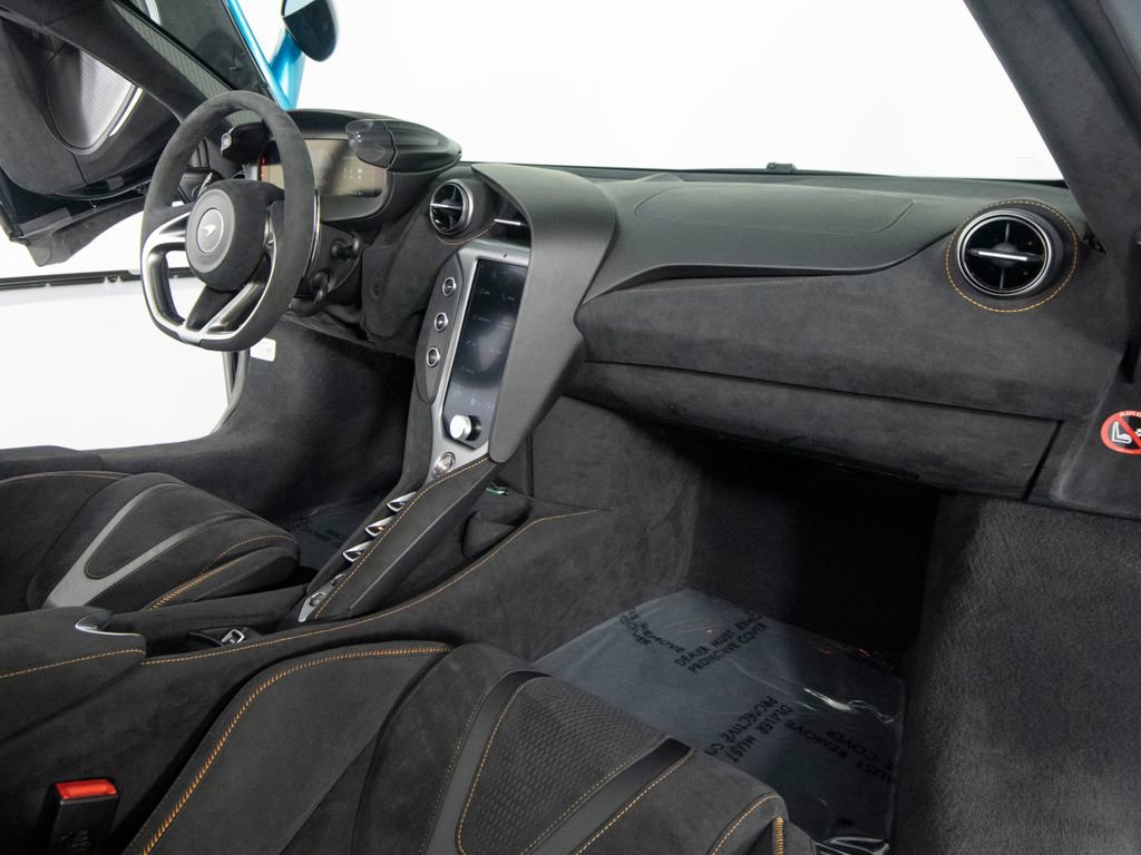 Used 2024 McLaren 750S Spider RWD image 30