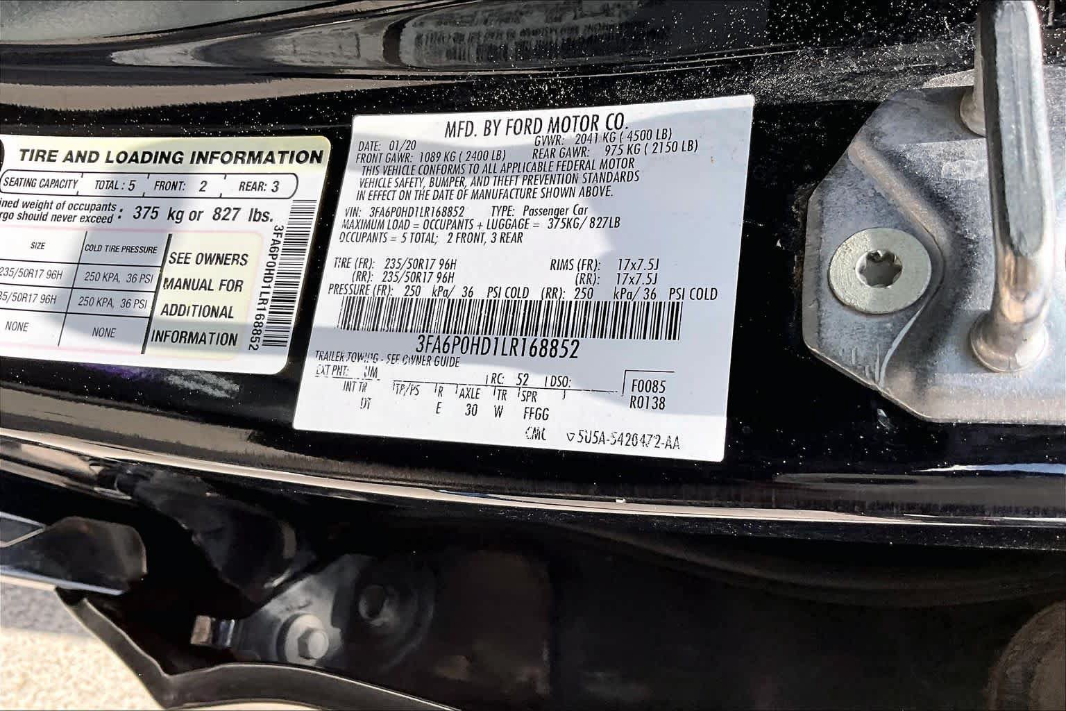 Used 2020 Ford Fusion SE FWD image 34