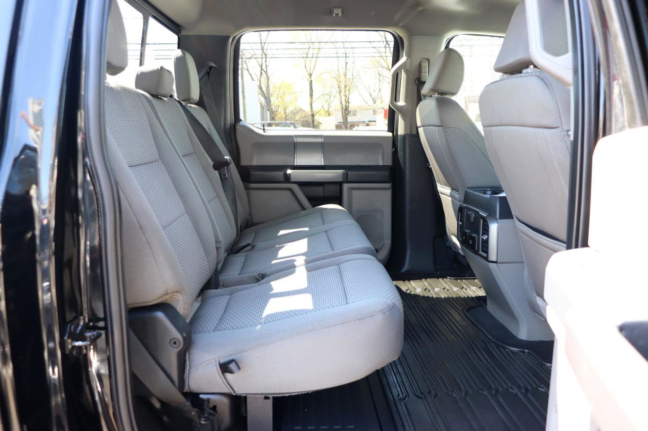 Used 2022 Ford F250 XLT w/ Black Appearance Package image 13