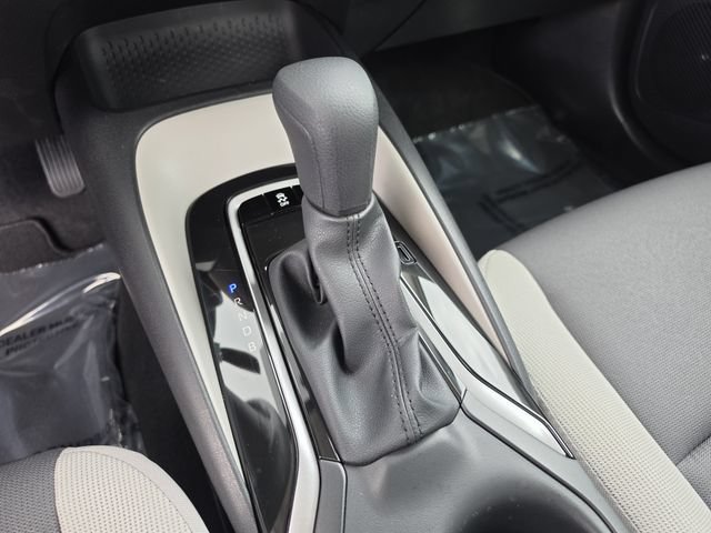 Used 2026 Toyota Corolla LE FWD image 27