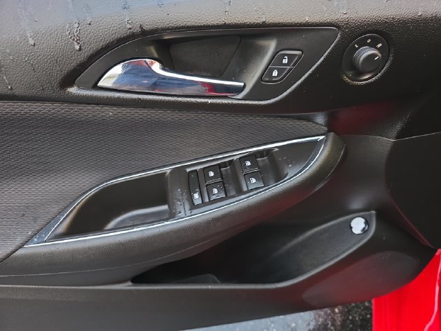 Used 2019 Chevrolet Cruze LT w/ Convenience Package FWD image 5
