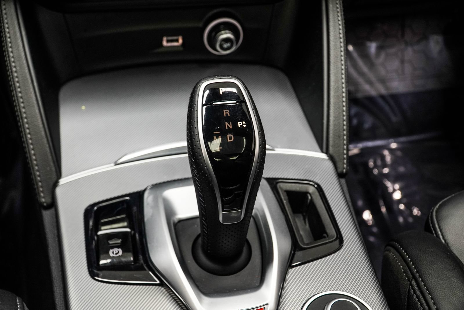 Used 2023 Alfa Romeo Stelvio Veloce AWD/4WD image 22