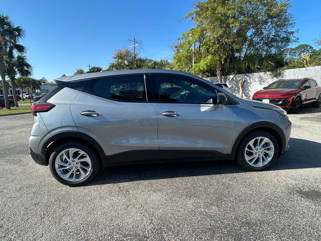 New 2027 Chevrolet Bolt LT w/ Comfort Package image 8