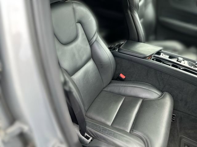 Used 2023 Volvo XC60 B6 Ultimate w/ Protection Package Premier AWD/4WD image 26