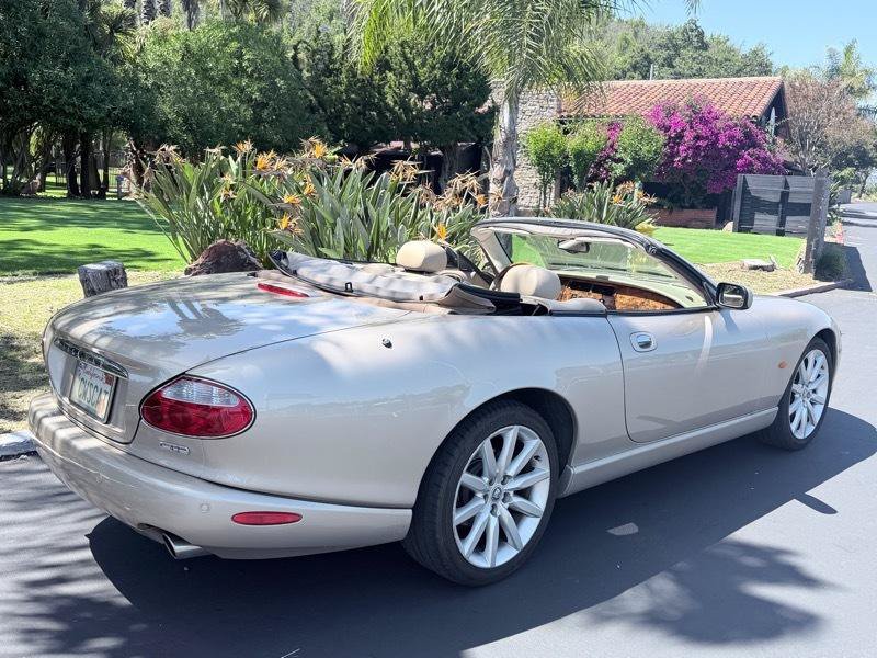 Used 2006 Jaguar XK8 Convertible RWD image 6