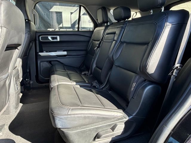 Used 2023 Ford Explorer XLT w/ Equipment Group 202A image 11