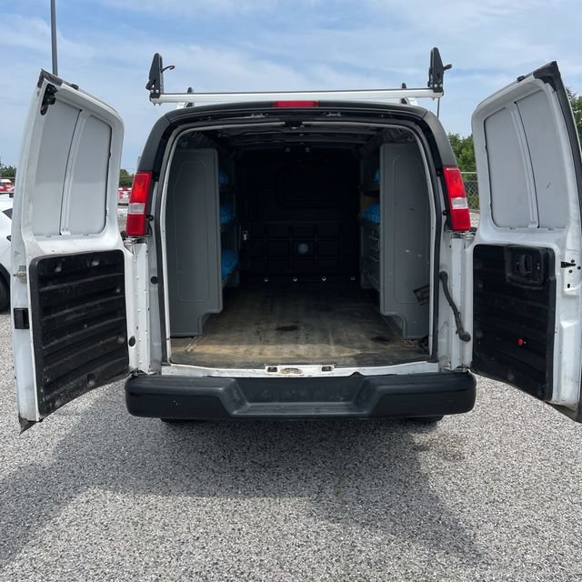 Used 2023 GMC Savana 2500 w/ Driver Convenience Package RWD image 8