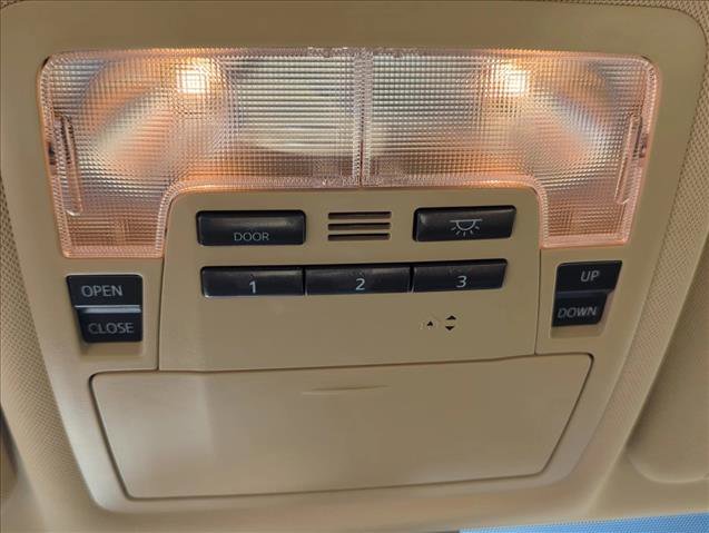 Certified 2019 Toyota Highlander Limited AWD/4WD image 22