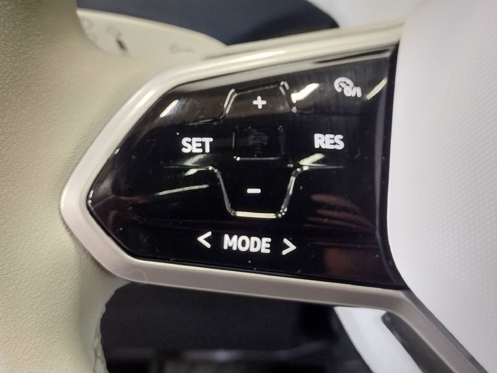 Used 2023 Volkswagen ID.4 Pro S AWD/4WD image 28