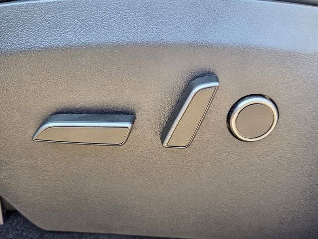 Used 2024 Tesla Model Y Long Range image 18