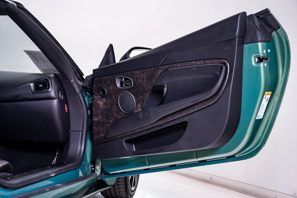 Used 2023 Aston Martin DB11 Volante image 21