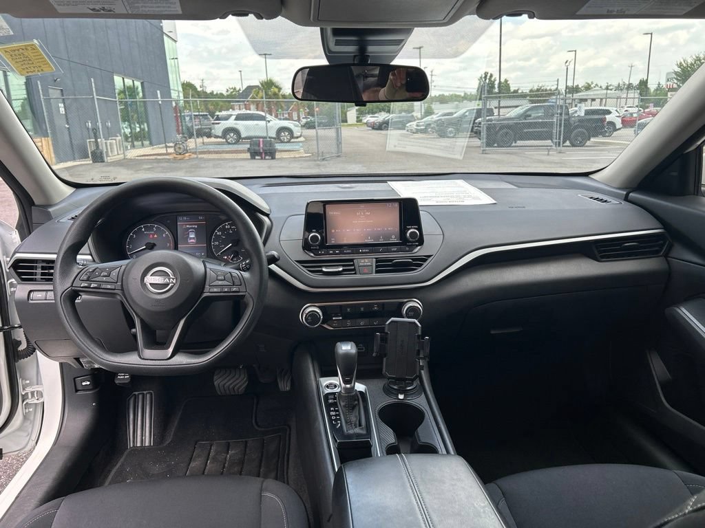 Certified 2023 Nissan Altima 2.5 S FWD image 19