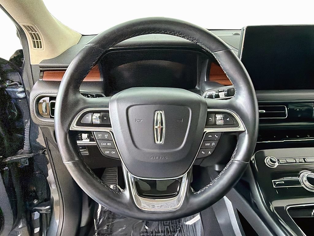 Used 2023 Lincoln Nautilus Reserve AWD/4WD image 33