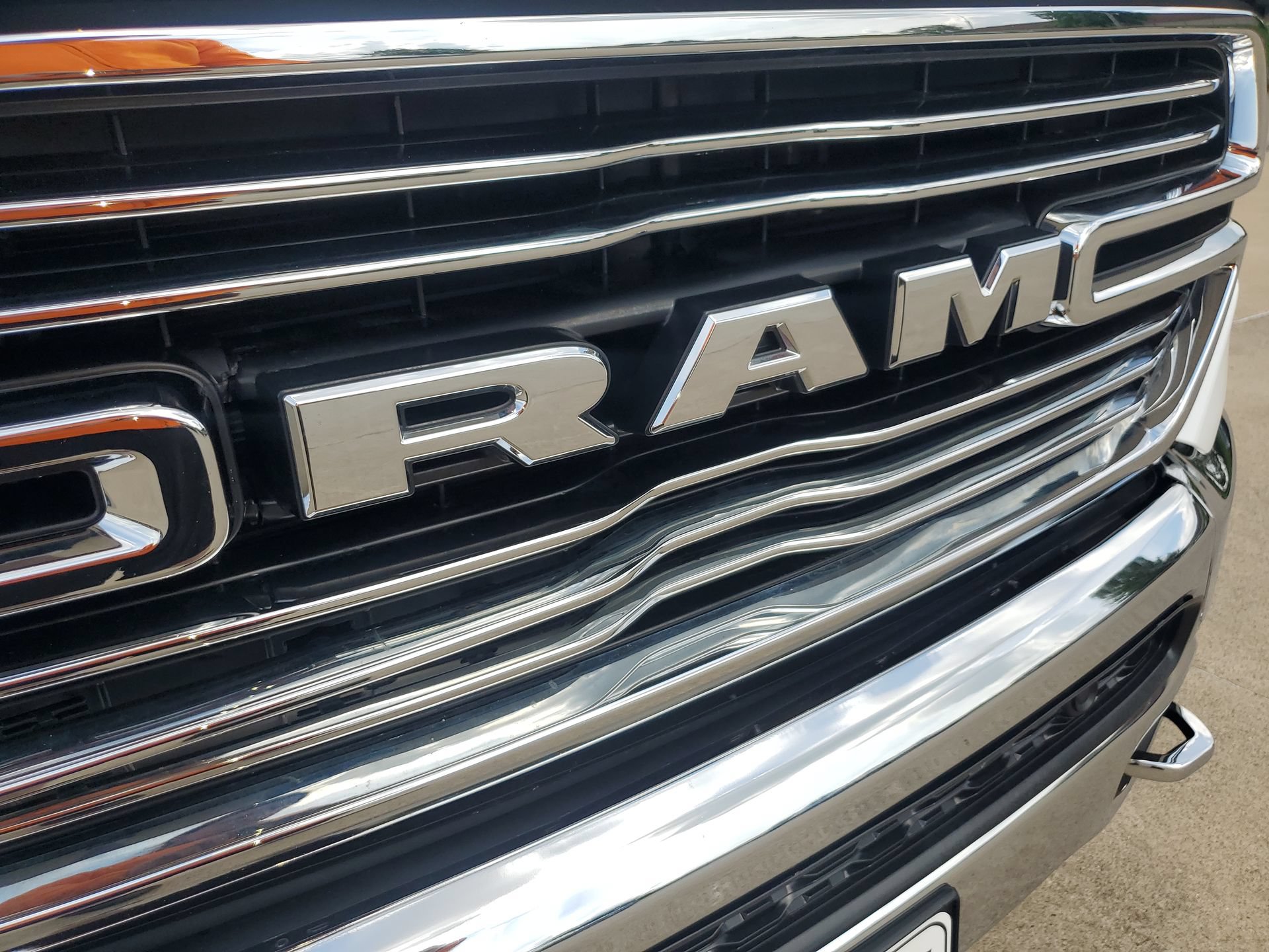 Used 2020 RAM 1500 Laramie AWD/4WD image 37