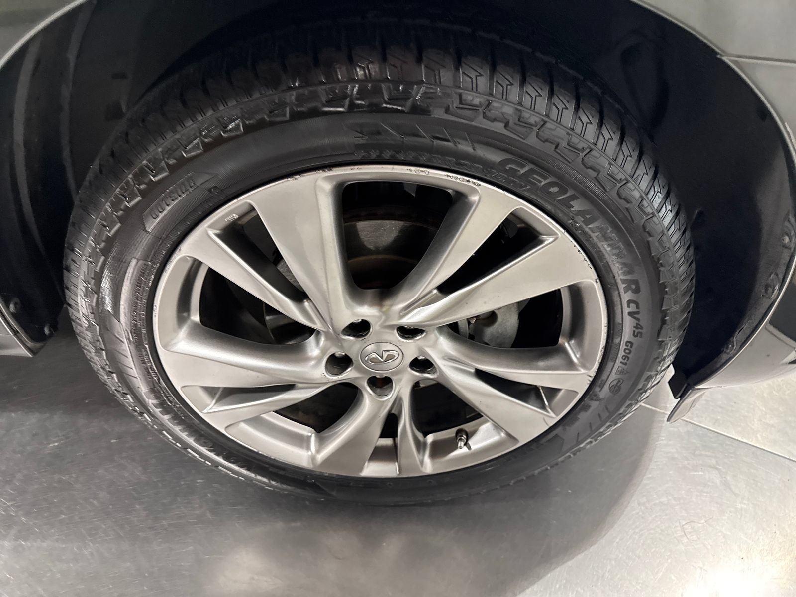 Used 2013 INFINITI JX35 AWD w/ Premium Pkg image 9