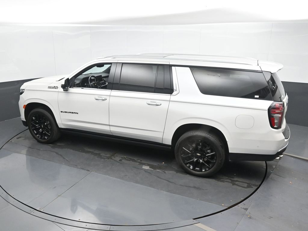 Used 2024 Chevrolet Suburban High Country w/ Advanced Technology Package image 44