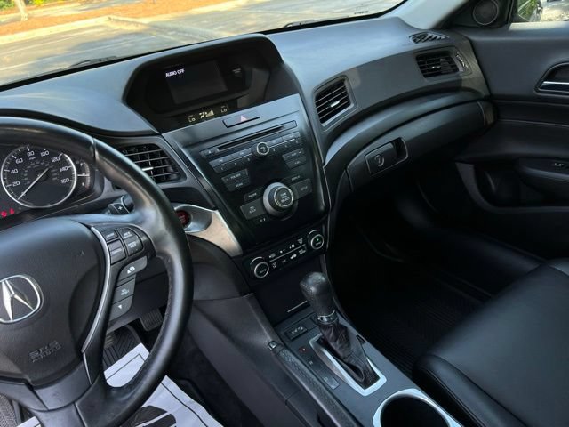 Used 2017 Acura ILX FWD image 35