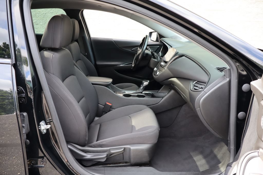 Used 2021 Chevrolet Malibu LT w/ Midnight Edition FWD image 29