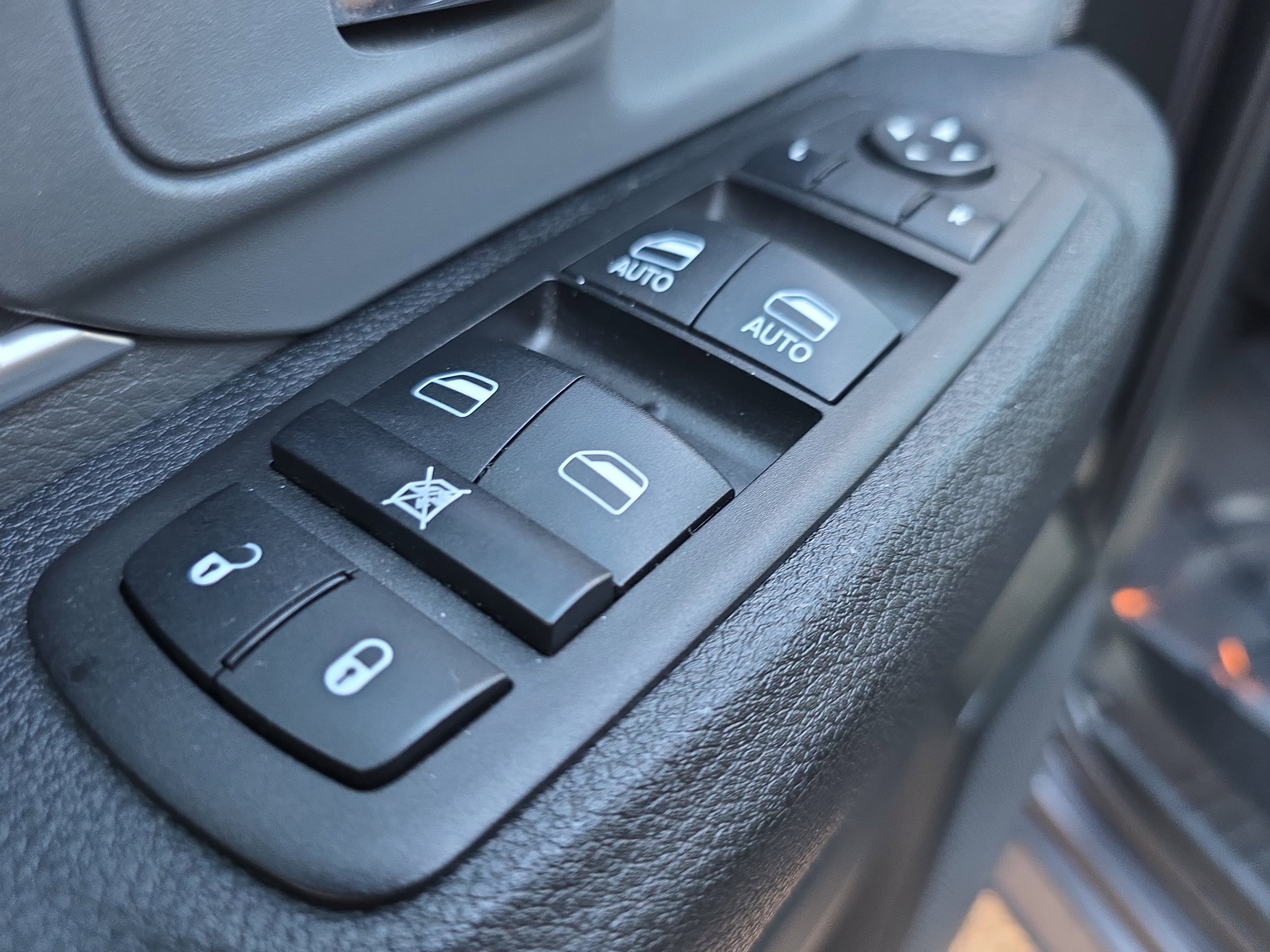 Used 2024 RAM 1500 Classic SLT AWD/4WD image 22